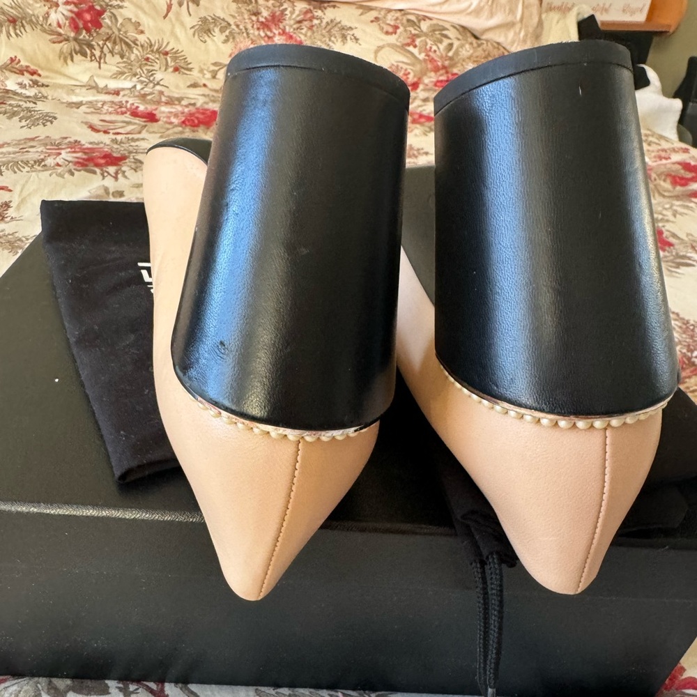 CHANEL 2-TONE PUMPS - Picture 2 of 4